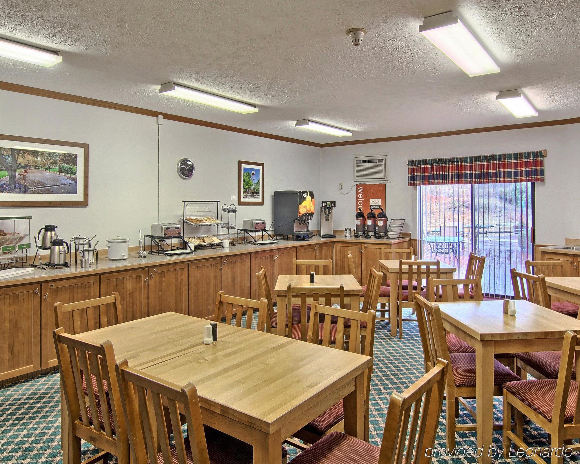 Quality Inn Petoskey-Harbor Springs מראה חיצוני תמונה