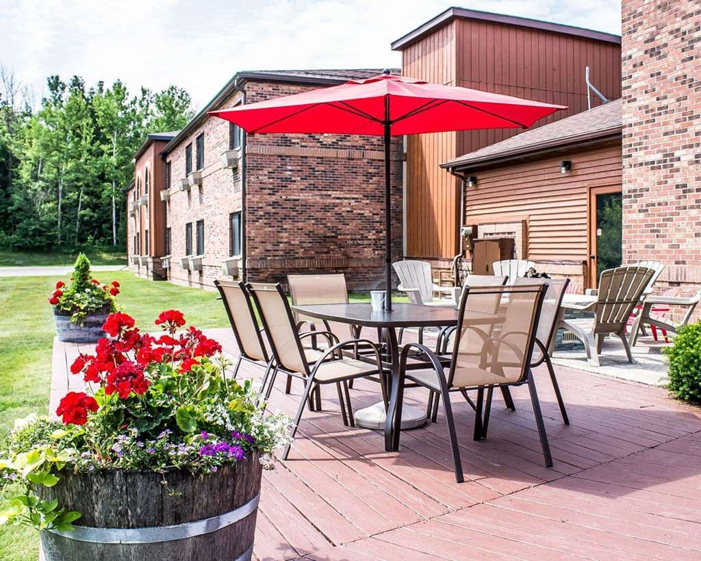 Quality Inn Petoskey-Harbor Springs שירותים תמונה