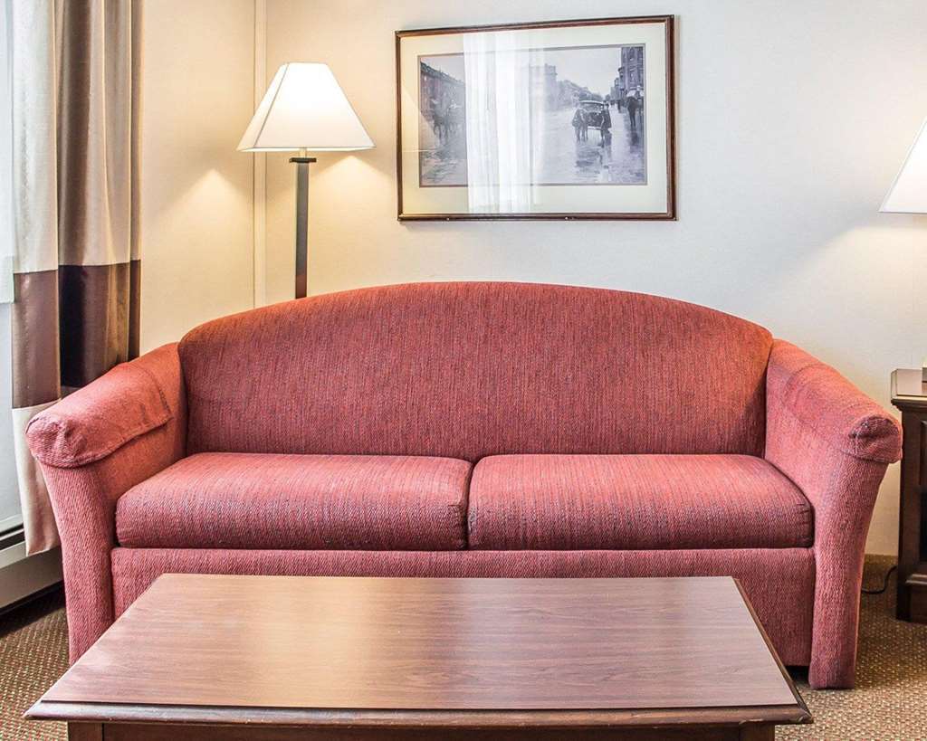 Quality Inn Petoskey-Harbor Springs חדר תמונה