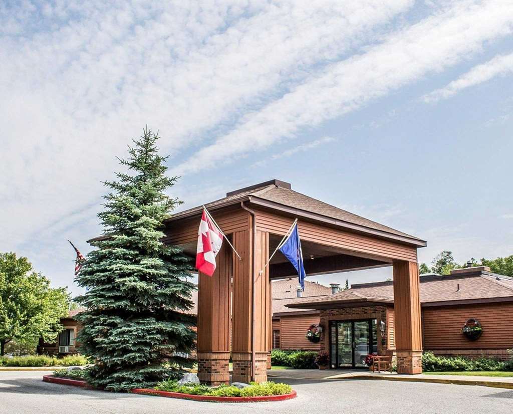 Quality Inn Petoskey-Harbor Springs מראה חיצוני תמונה